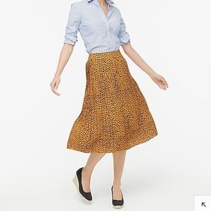 Jcrew Petite pleated midi skirt size 4 NWT